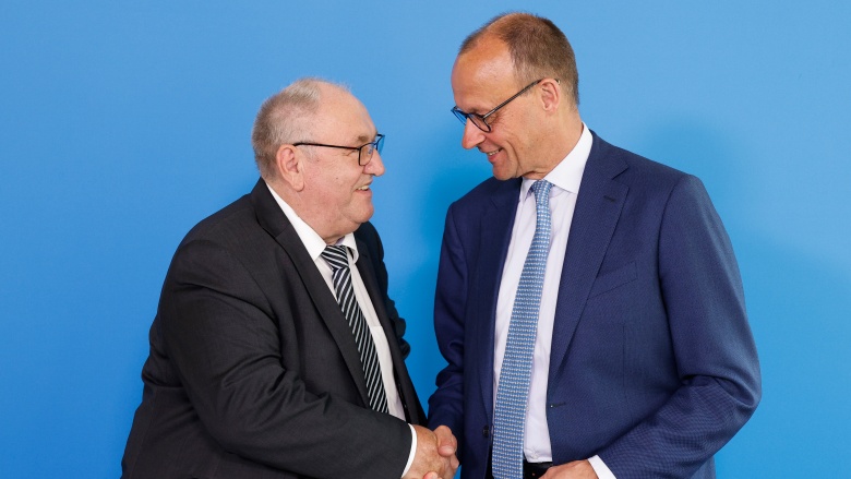 Friedrich Merz gratuliert Egon Primas zum 70. Geburtstag