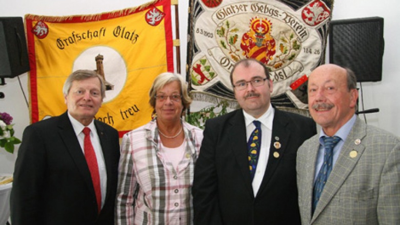 v.r.n.l.: Manfred Spata, Christian Drescher, Friederike Harlfinger und Helmut Sauer v.r.n.l.: Manfred Spata, Christian Drescher, Friederike Harlfinger und Helmut Sauer