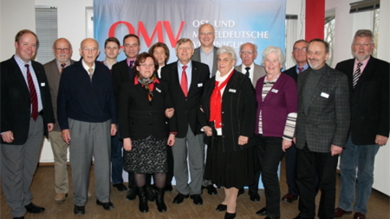 Neu gewählter Landesvorstand der OMV in Niedersachsen (v.l.n.r.)  Harzmann, Winkler, Schecke, Derabin, Dix, Kurz, Lellek, Sauer, Müller, Kahnert, Greifenhain, Volger, Wehner, Rosenberg und Schneider