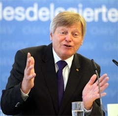 Helmut Sauer