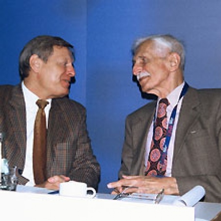 Helmut Sauer, Dr. Herbert Hupka