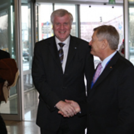 Begrüßung von Horst Seehofer, Ministerpräsident des Freistaates Bayern Begrüßung von Horst Seehofer, Ministerpräsident des Freistaates Bayern