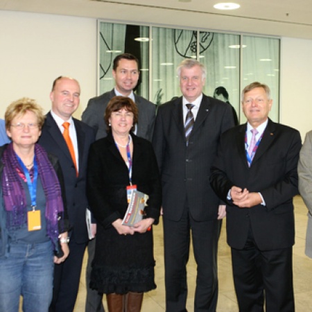 Delegierte aus Bayern mit Horst Seehofer und Helmut Sauer Delegierte aus Bayern mit Horst Seehofer und Helmut Sauer