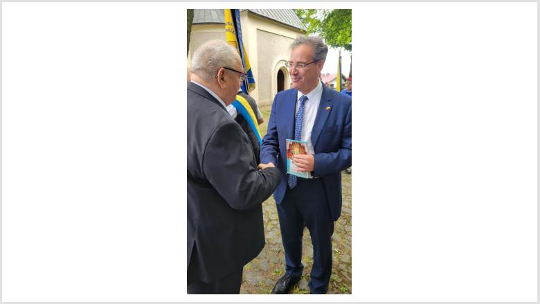 Egon Primas mit Botschafter Miguel Berger 